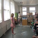 Recitátoři v knihovně